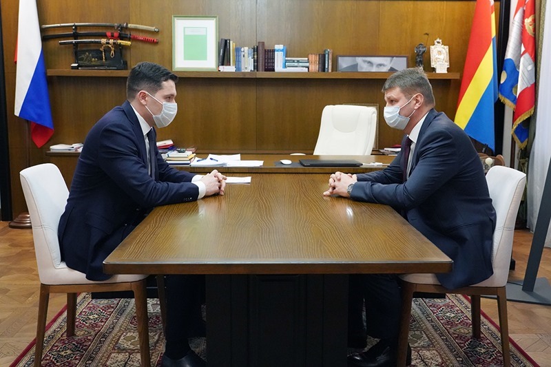 Антон Алиханов встретился с новым руководителем администрации Правдинска