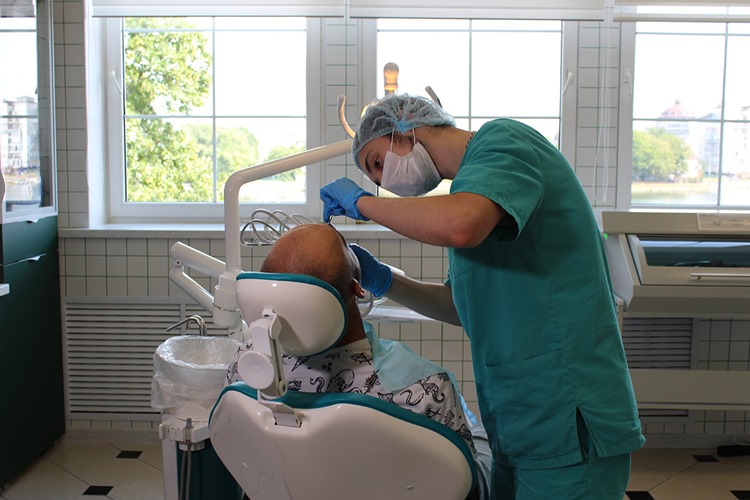 В Калининграде в городской стоматологической поликлинике развивают цифровые технологии