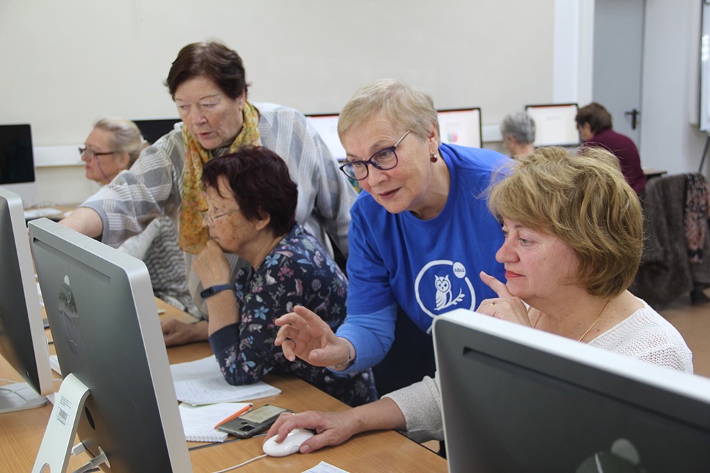 Калининградские пенсионеры прошли курсы компьютерной грамотности