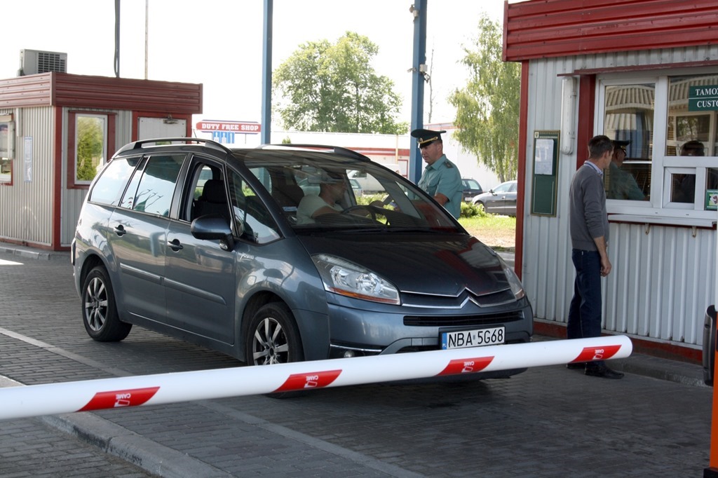 За сутки в Калининградскую область из Польши и Литвы прибыло почти 400 легковых машин