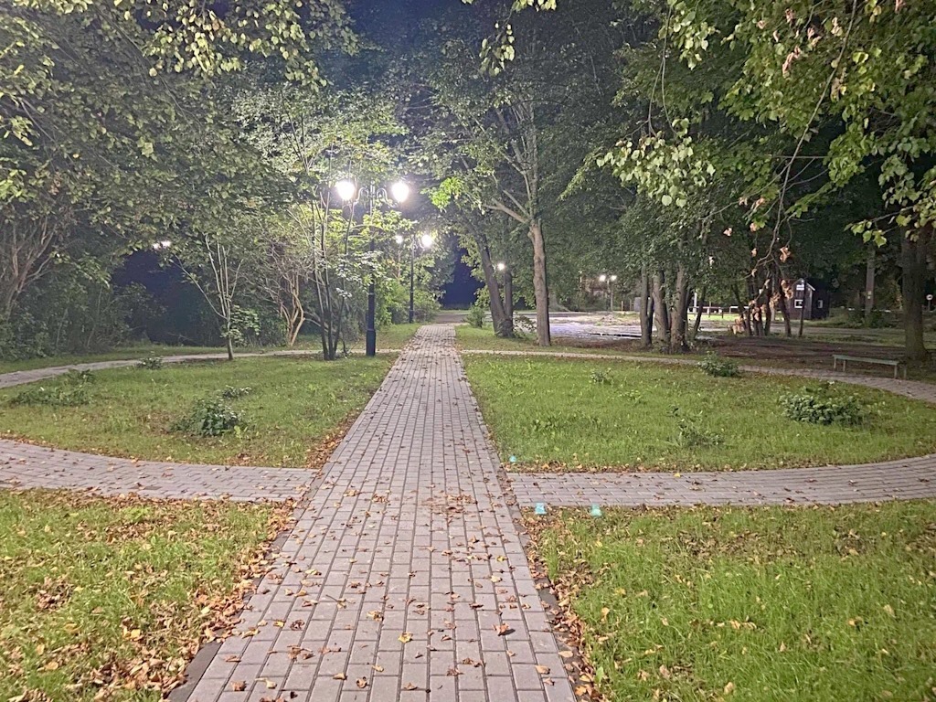 В Калининградской области за год возвели три футбольных поля новых тротуаров