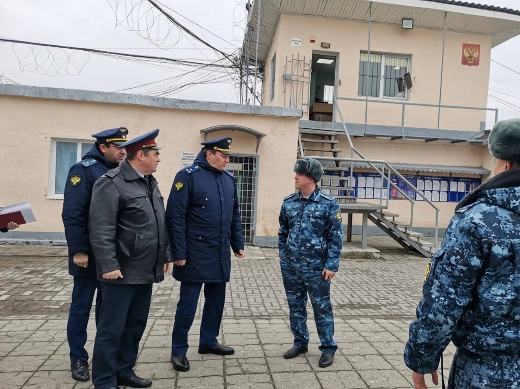 Зампрокурора Калининградской области побывал в колонии ИК-13
