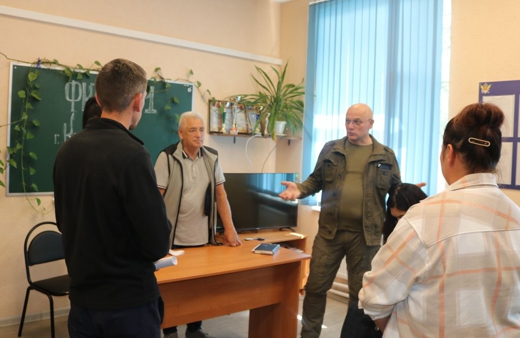 В исправительном центре №1 прошла встреча с общественниками и участником СВО