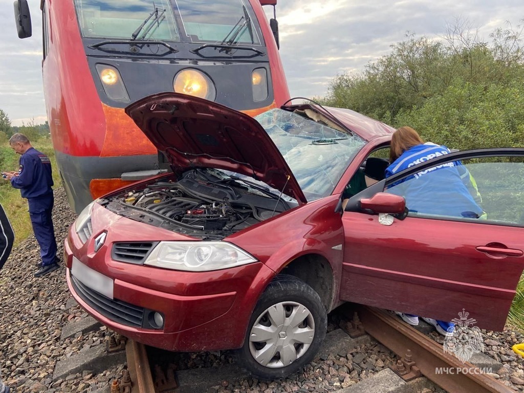 В Полесске выясняют обстоятельства ДТП с участием рельсобуса и легковушки