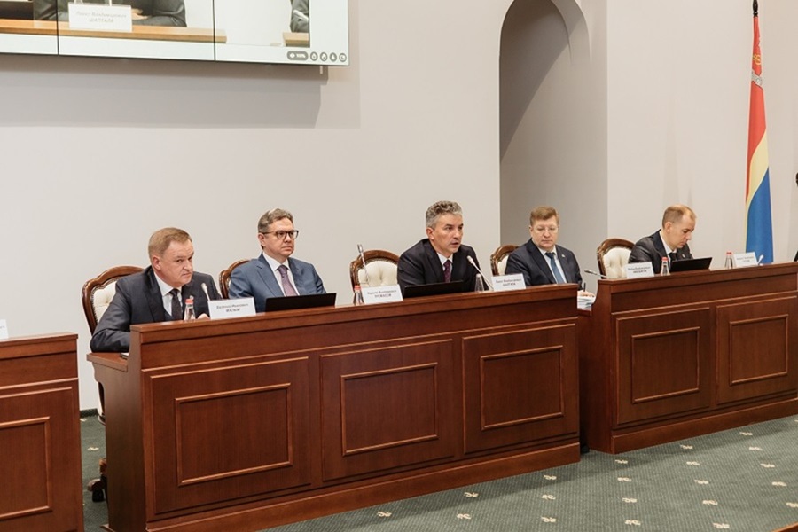 Банк России объяснил в Калининграде: экономика остывает, инфляция — тоже