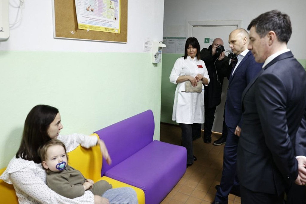 Губернатор проверил работу больниц в Ладушкине и Мамоново