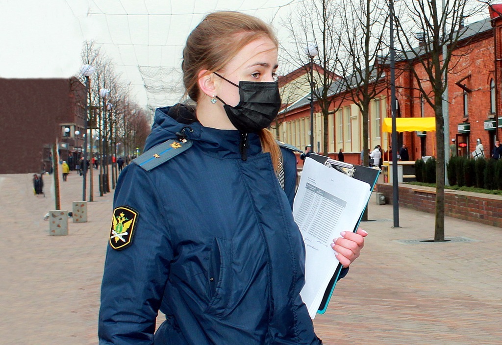 Приставы заставили калининградца выплатить бывшей жене 1,2 млн рублей перед Новым годом