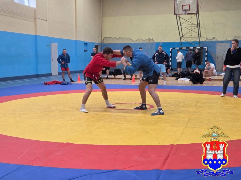 Полицейские Калининградской области определили сильнейших в борьбе самбо Полицейские Калининградской области определили сильнейших в борьбе самбо