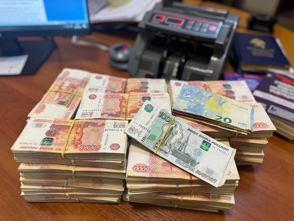 Калининградцы за один день потеряли 3,8 млн рублей из-за мошенников