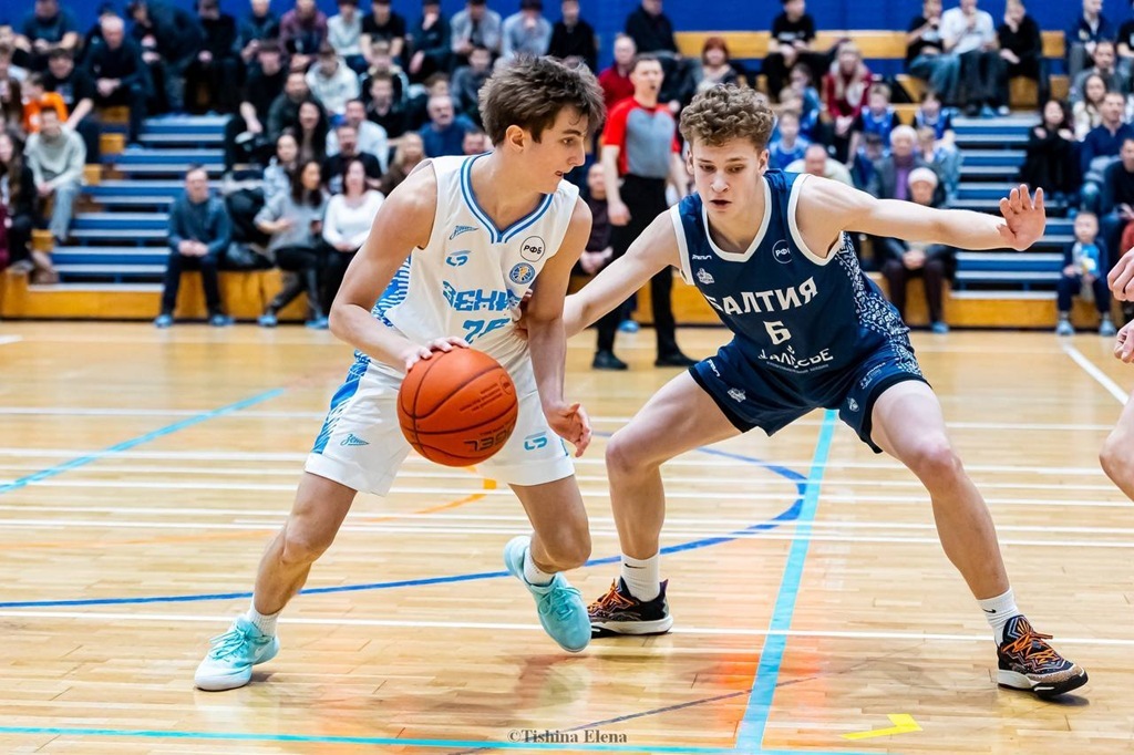 Калининград впервые принял полуфинал Детско-юношеской баскетбольной лиги